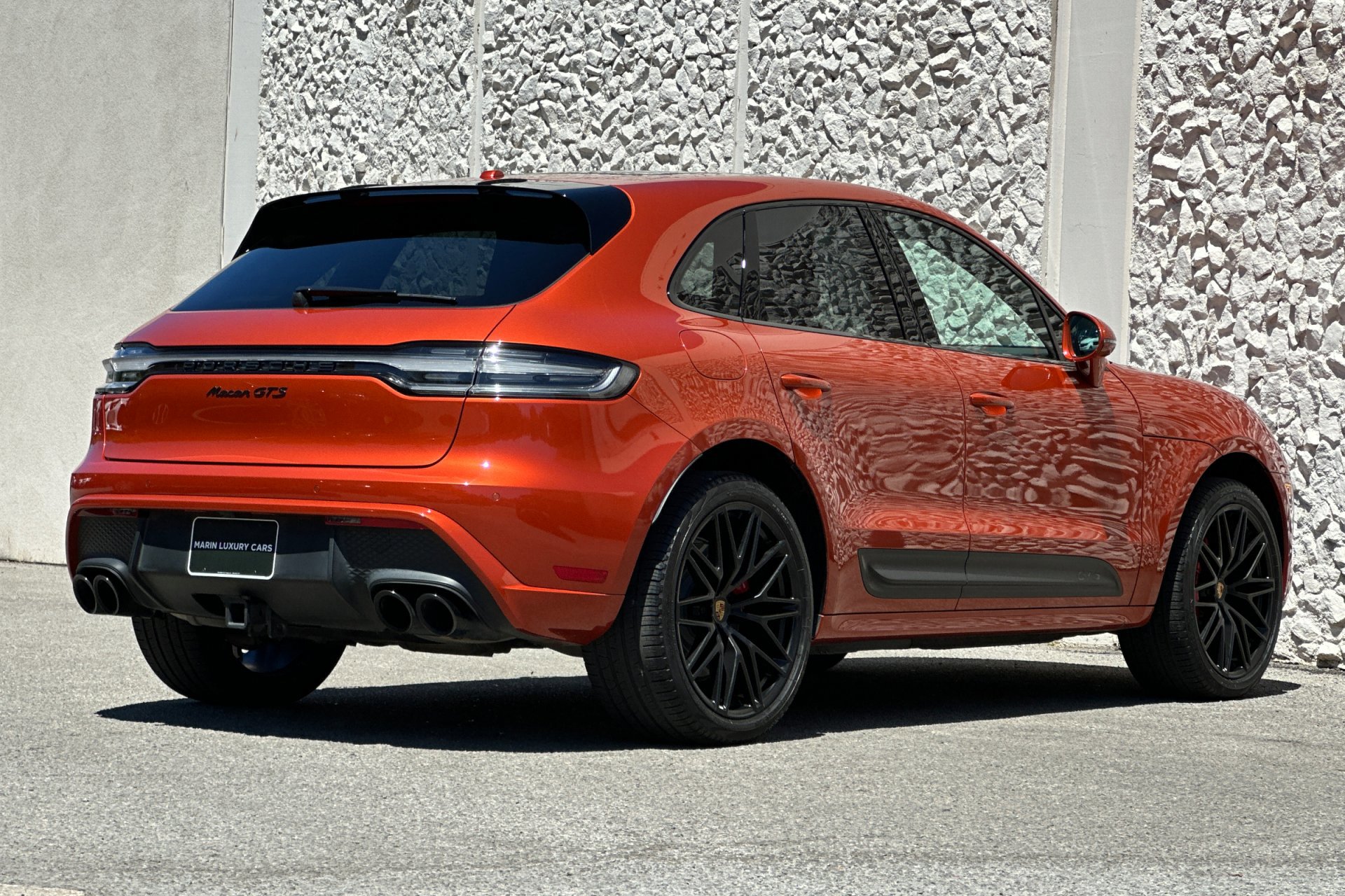 2022 Porsche Macan GTS photo 2