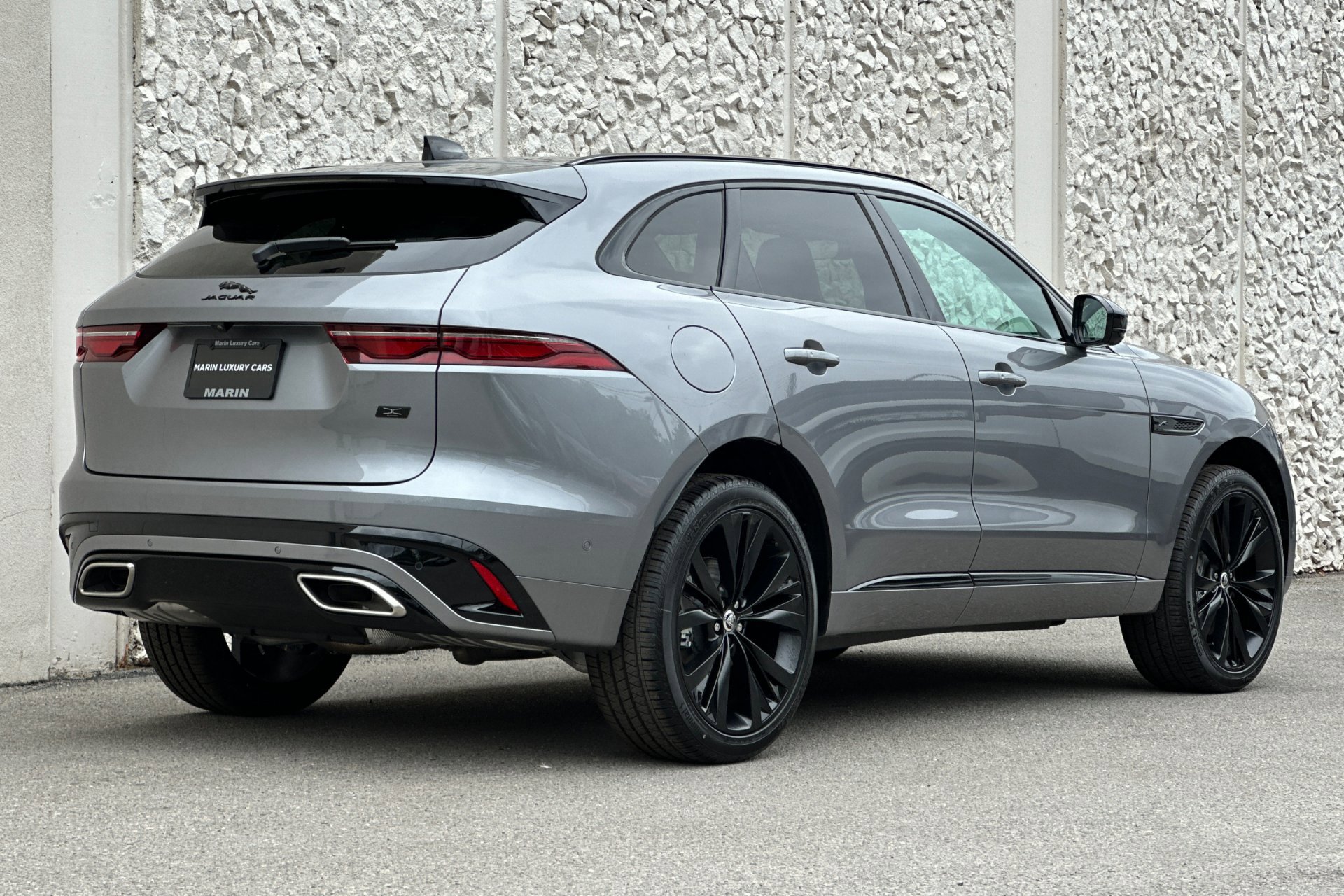 2026 Jaguar F-PACE P400 R-Dynamic S photo 2