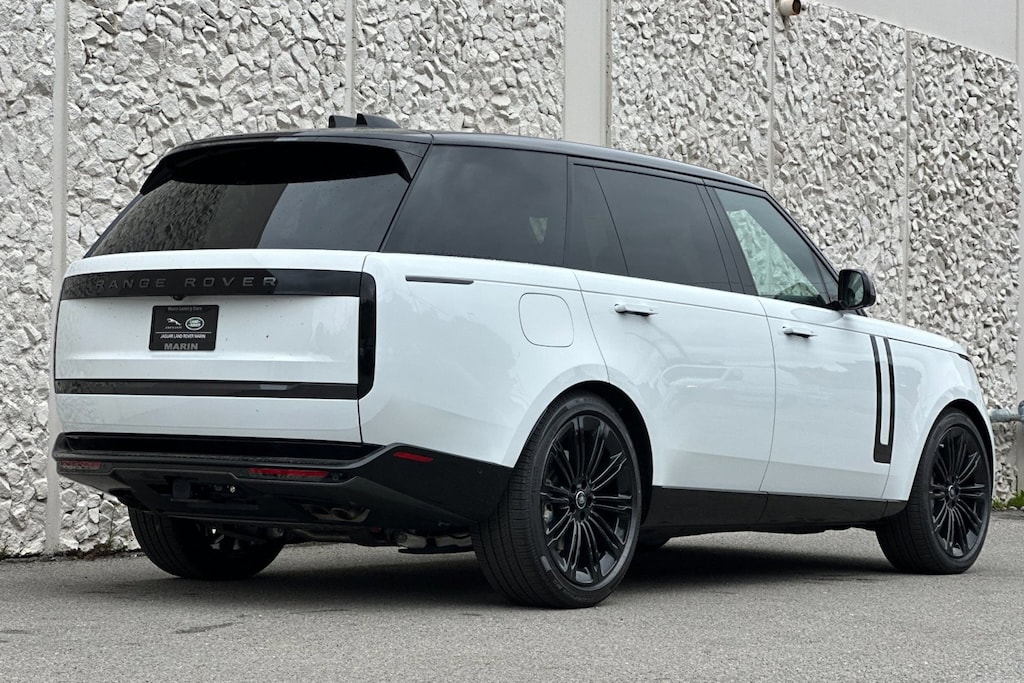Used 2025 Land Rover Range Rover SE P530 SE LWB 7 Seat