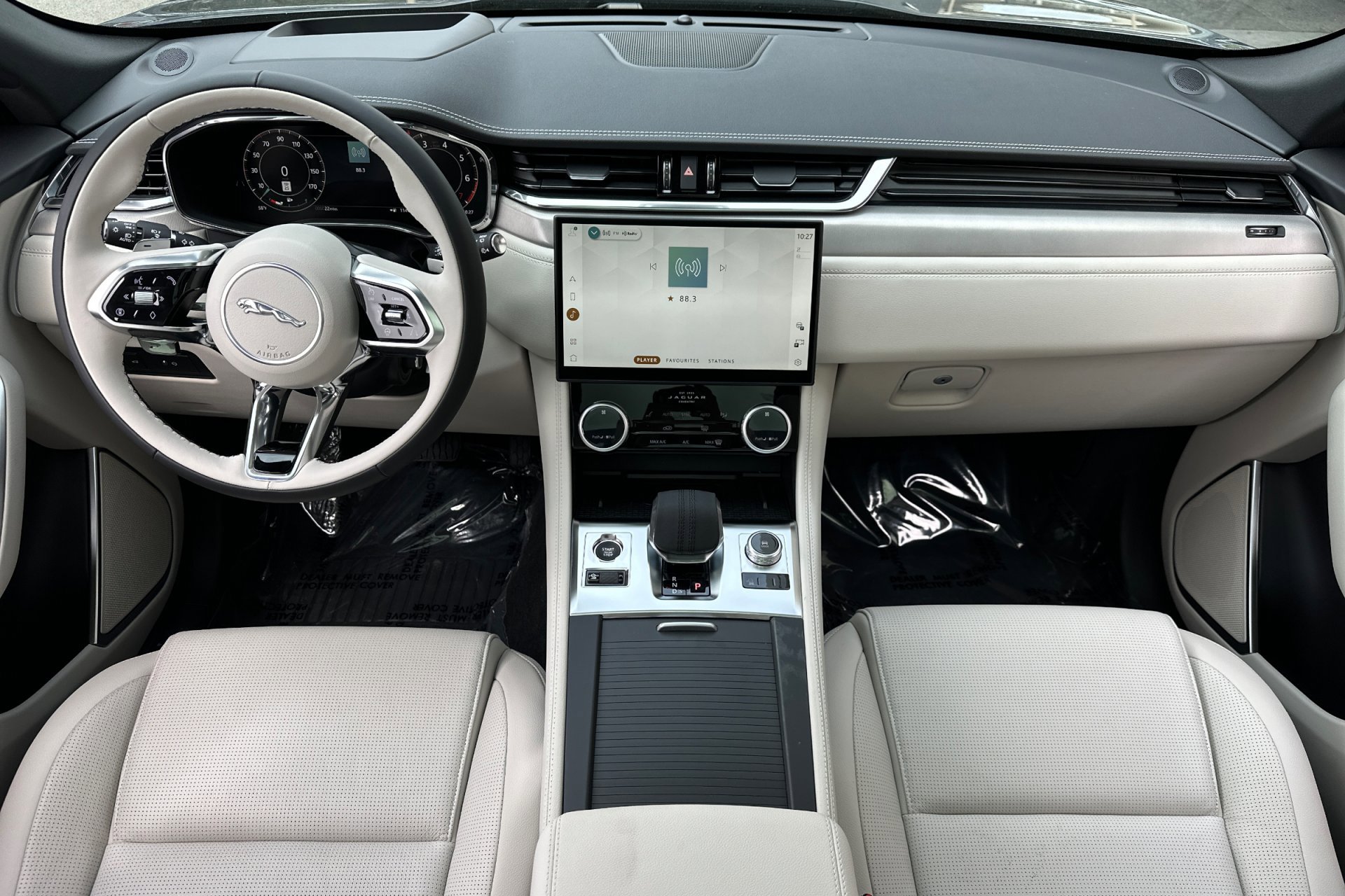 2026 Jaguar F-PACE P250 R-Dynamic S photo 3