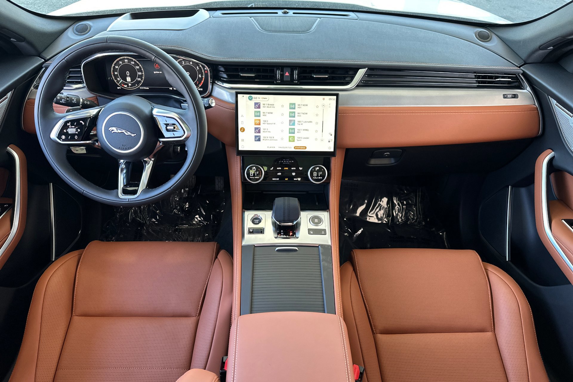 2026 Jaguar F-PACE P250 R-Dynamic S photo 2