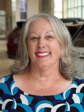 Staff member Debbie Roschitsch from ID_ec2bd09f9fd1