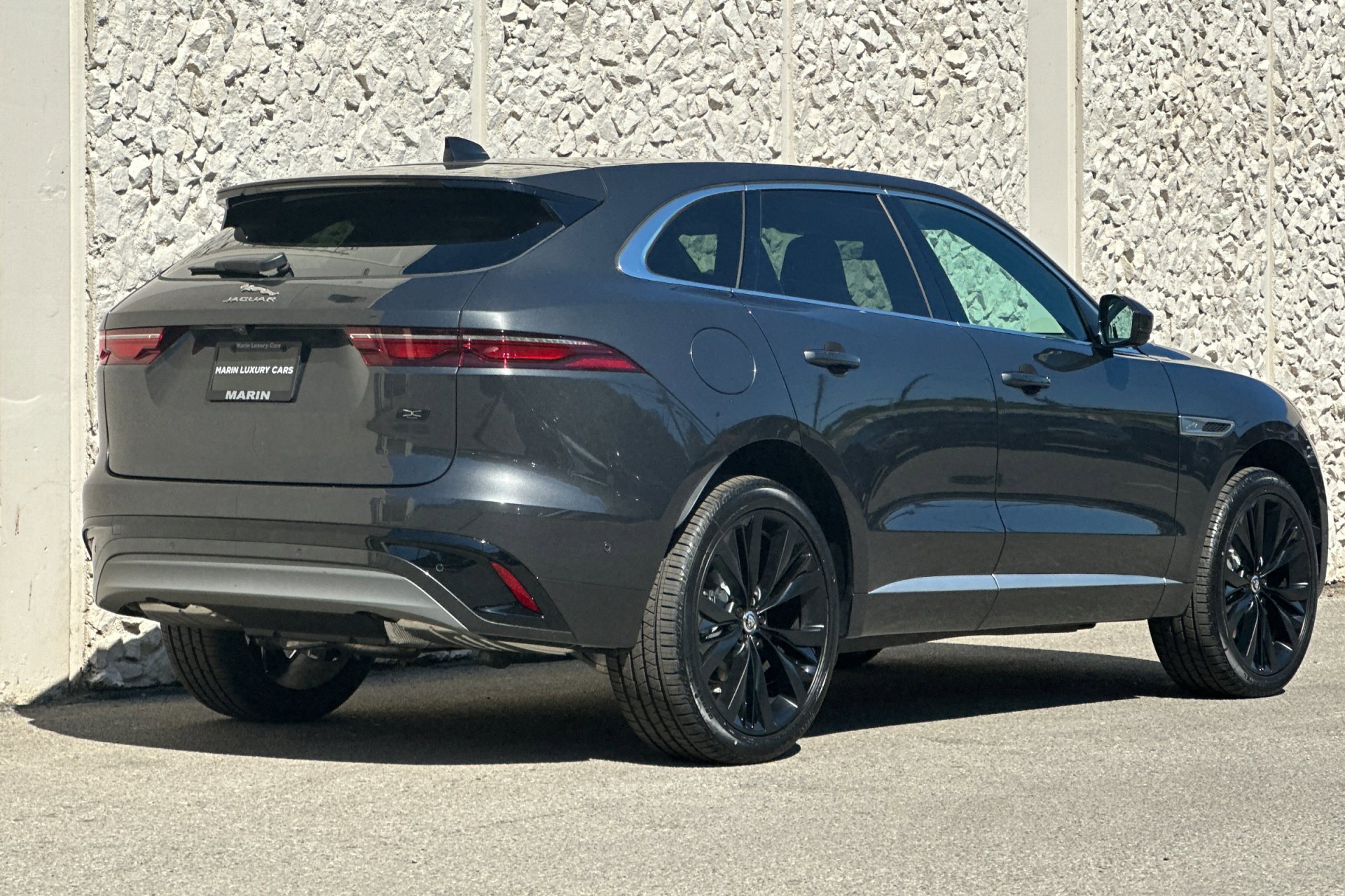 2026 Jaguar F-PACE P250 R-Dynamic S photo 2