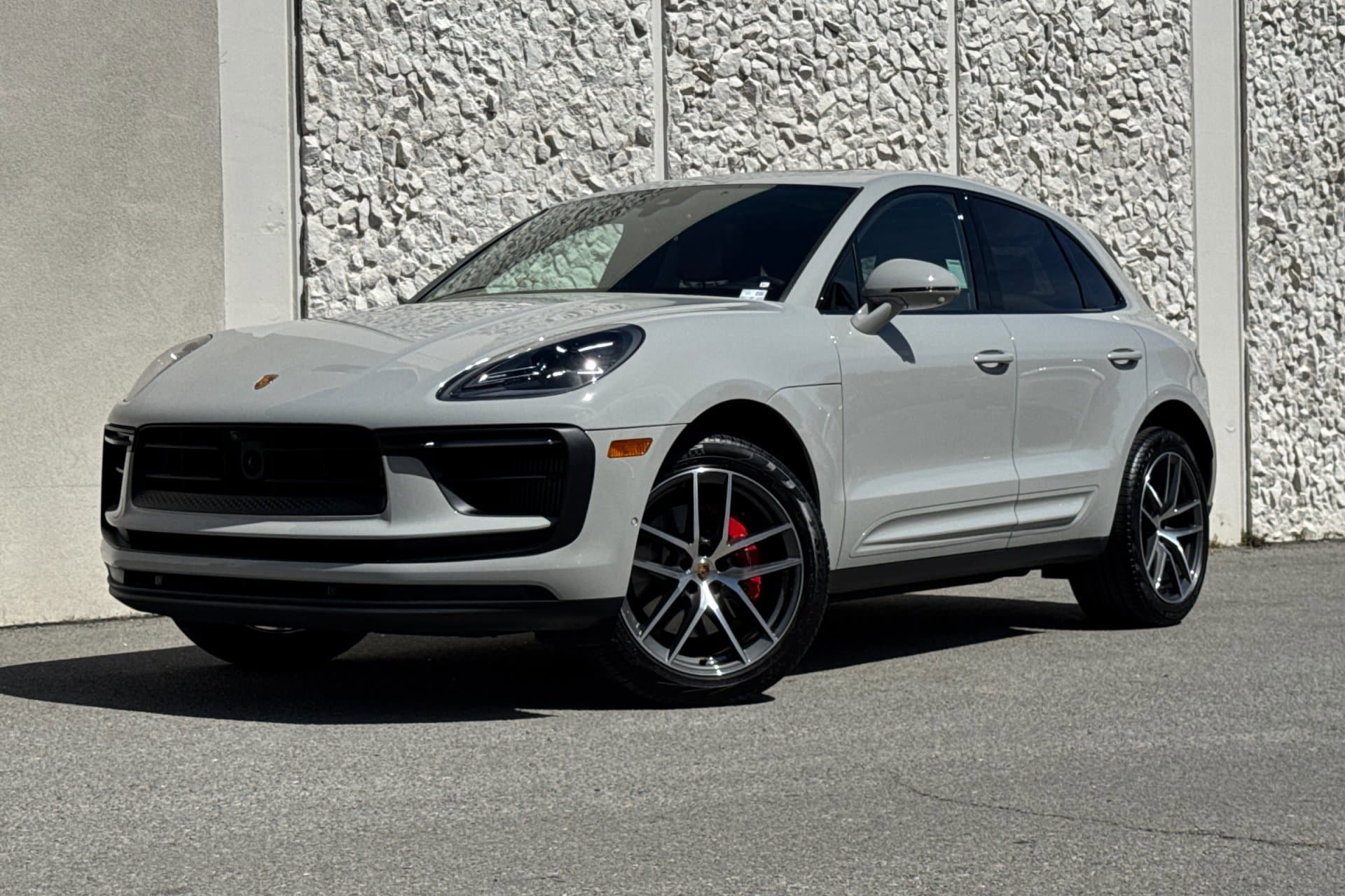 2024 Porsche Macan S