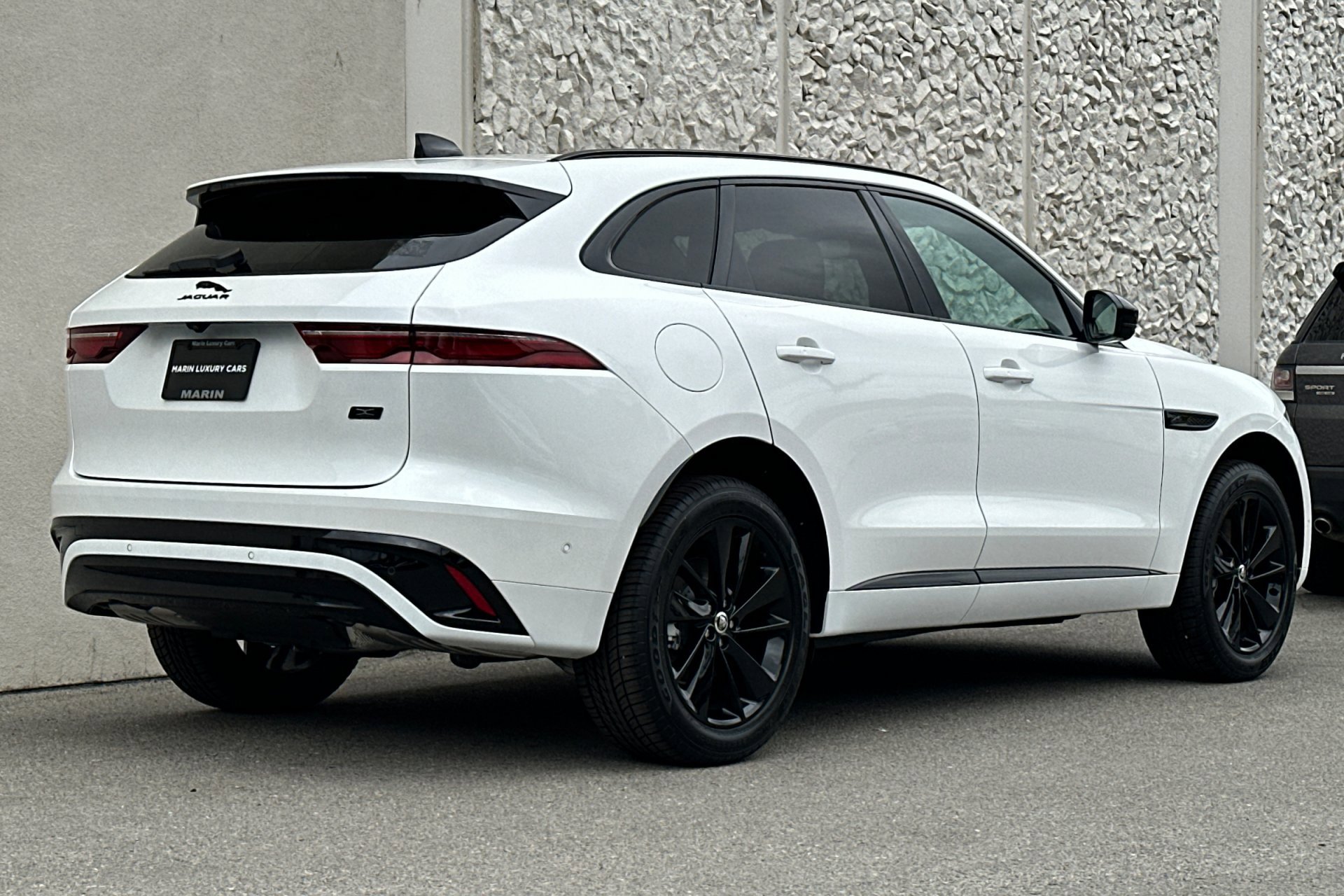 2026 Jaguar F-PACE P250 R-Dynamic S photo 2