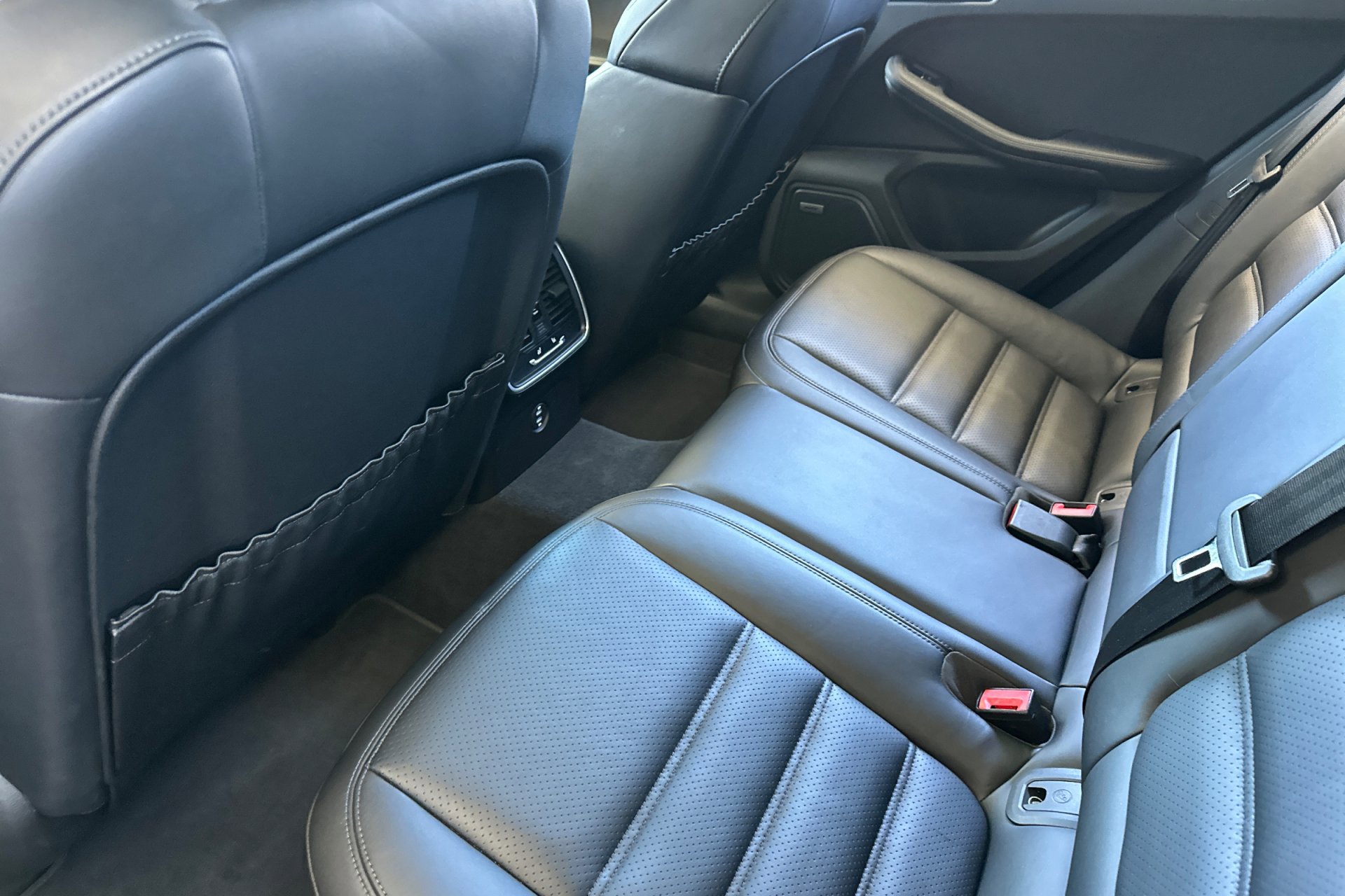 2022 Porsche Macan GTS photo 4