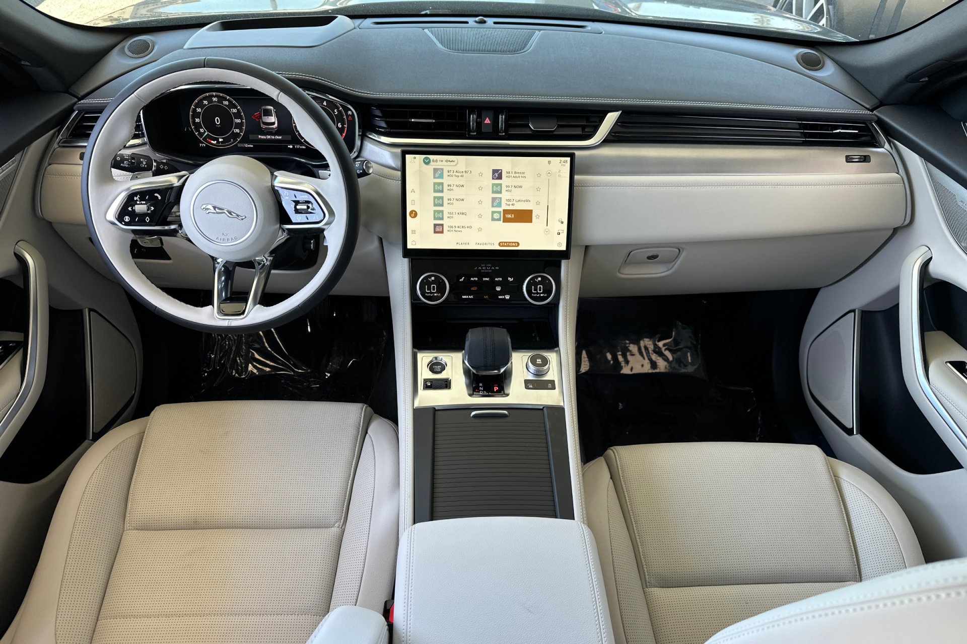 2026 Jaguar F-PACE P250 R-Dynamic S photo 3