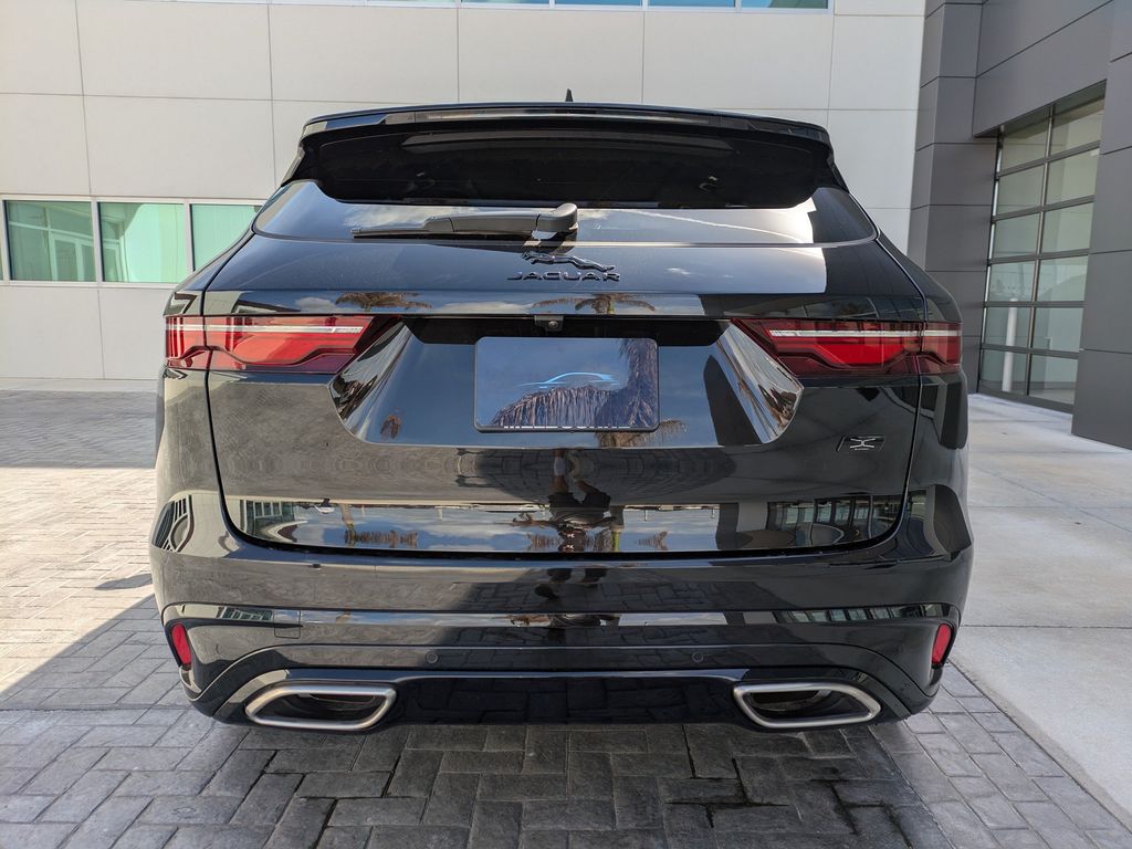 2026 Jaguar F-Pace R-Dynamic S - Photo 6