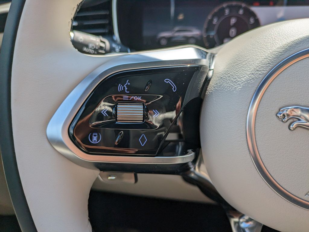 2026 Jaguar F-Pace R-Dynamic S - Photo 23