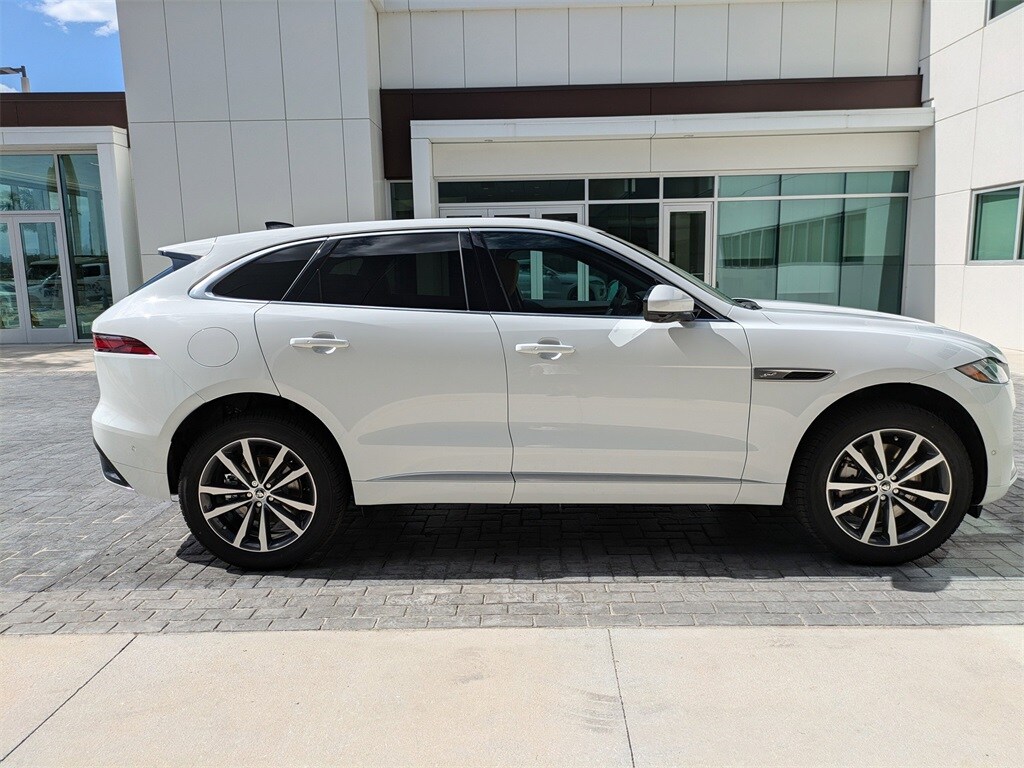 2026 Jaguar F-PACE P250 R-Dynamic S photo 3