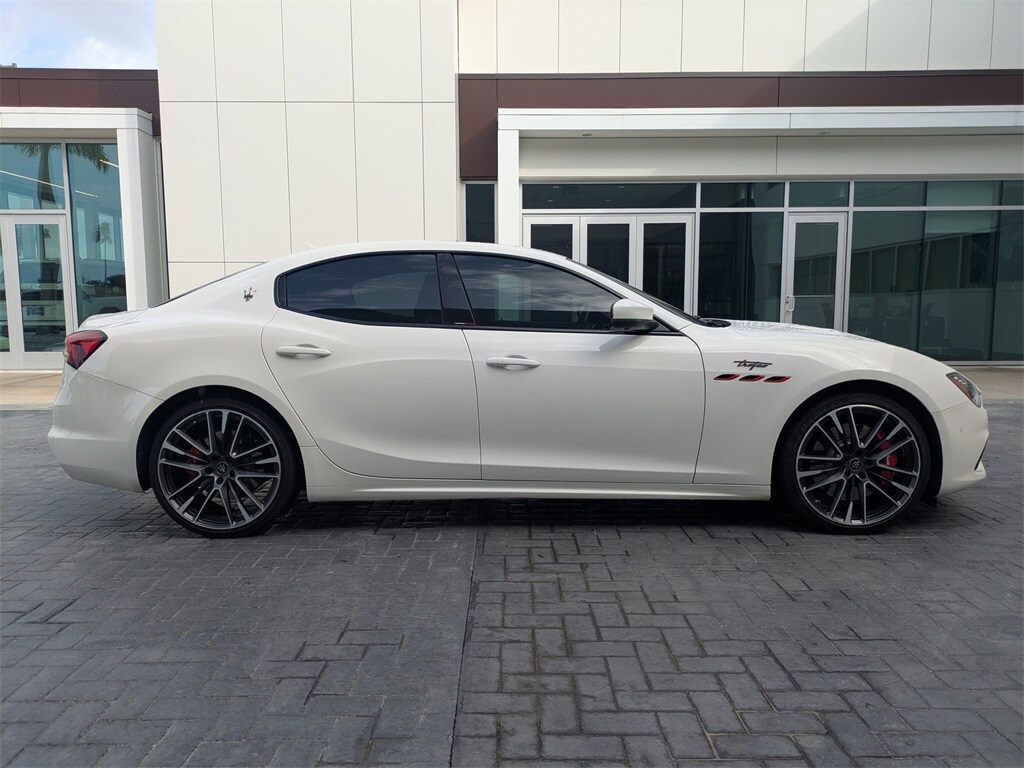 2022 Maserati Ghibli Trofeo photo 3