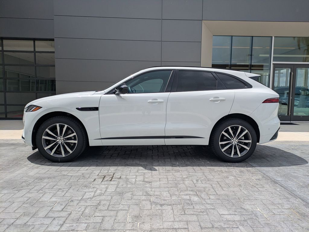 2026 Jaguar F-Pace R-Dynamic S - Photo 7