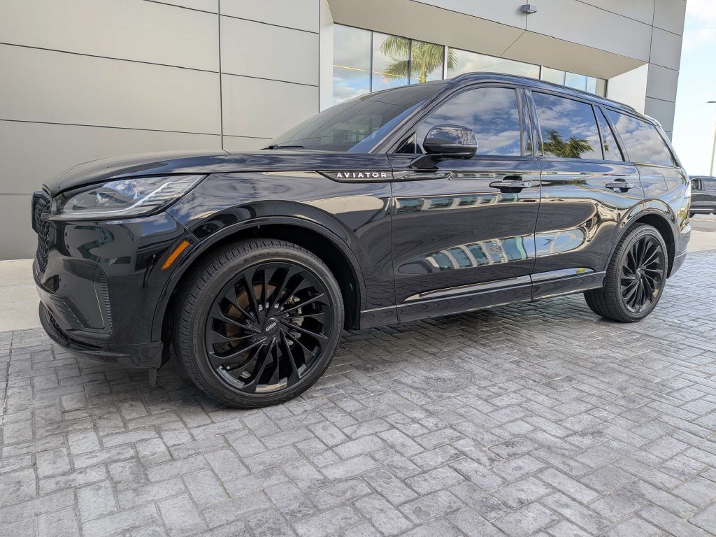 2025 Lincoln Aviator