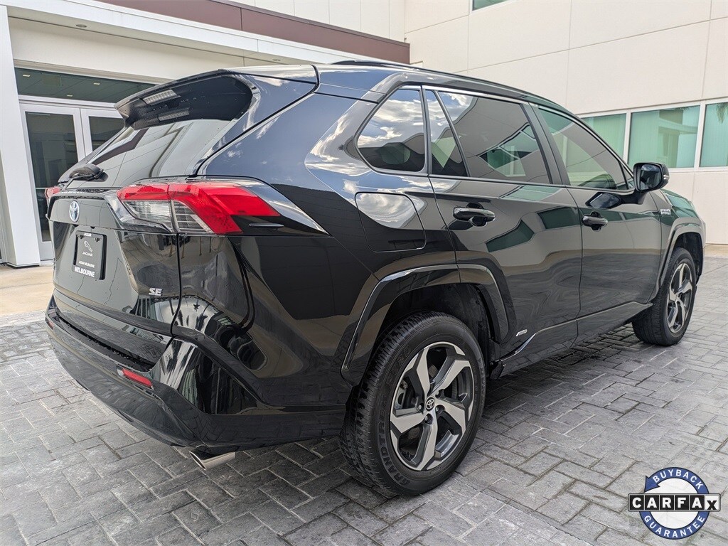 2024 Toyota RAV4 Prime SE photo 2