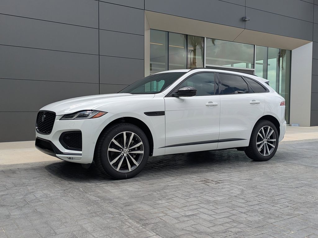 2026 Jaguar F-PACE P400 R-Dynamic S's photo