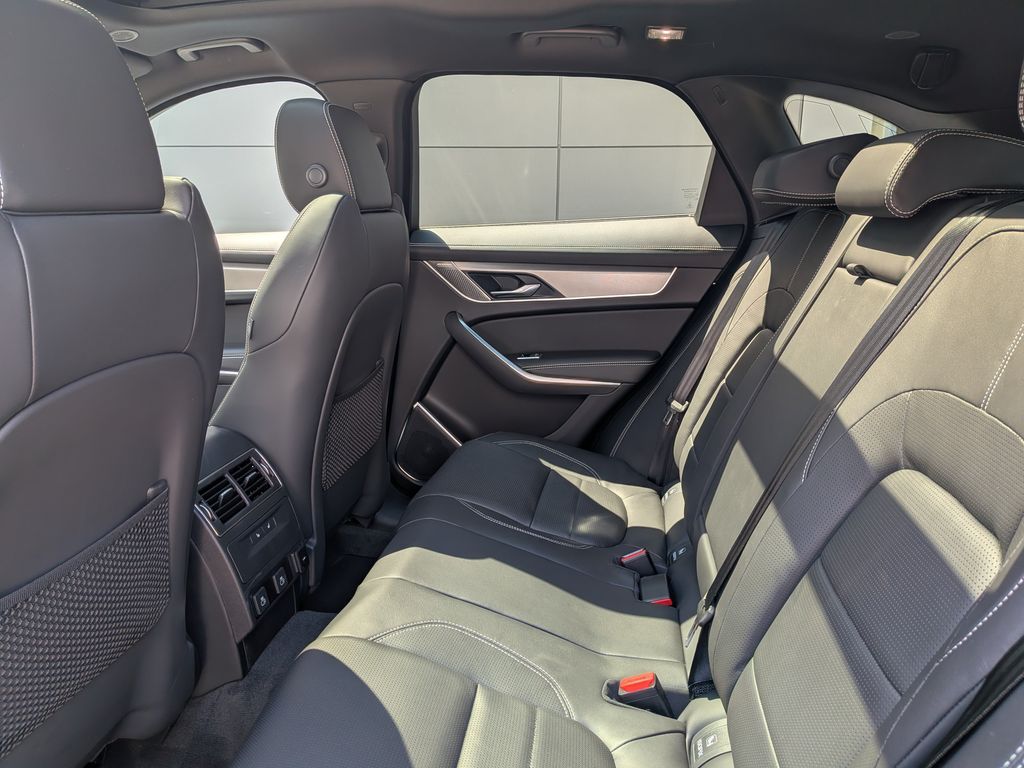 2026 Jaguar F-Pace R-Dynamic S - Photo 14