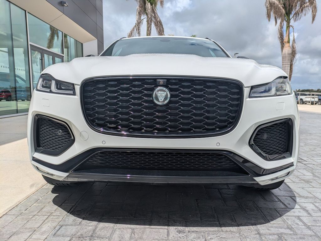2026 Jaguar F-Pace R-Dynamic S - Photo 8