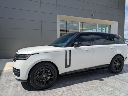 2025 Land Rover Range Rover P530 SE 7 Seat SUV