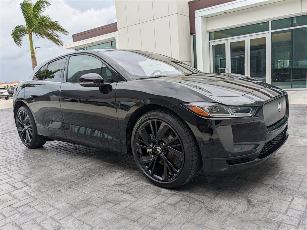 2024 Jaguar I-PACE EV400 HSE photo 2