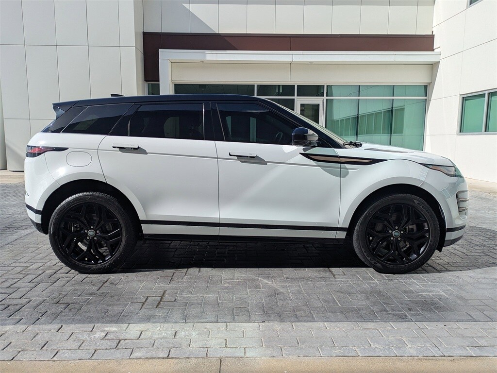 2023 Land Rover Range Rover Evoque R-Dynamic S photo 3