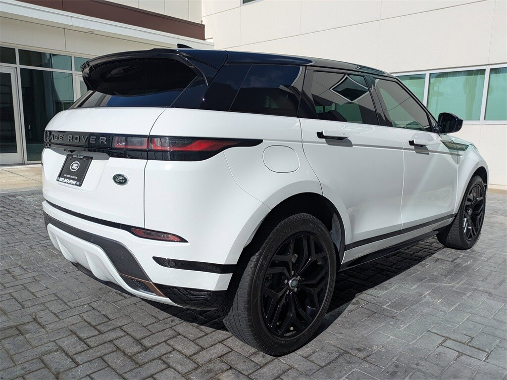 2023 Land Rover Range Rover Evoque R-Dynamic S photo 4