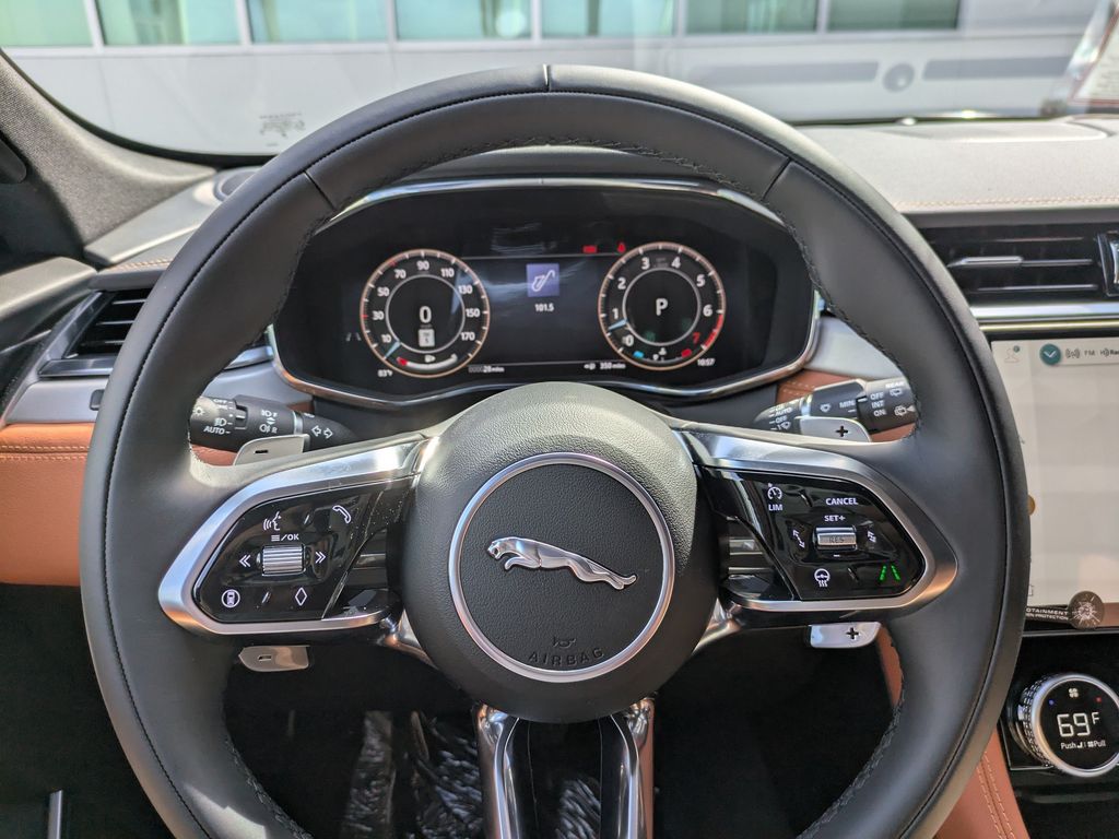 2026 Jaguar F-Pace R-Dynamic S - Photo 30