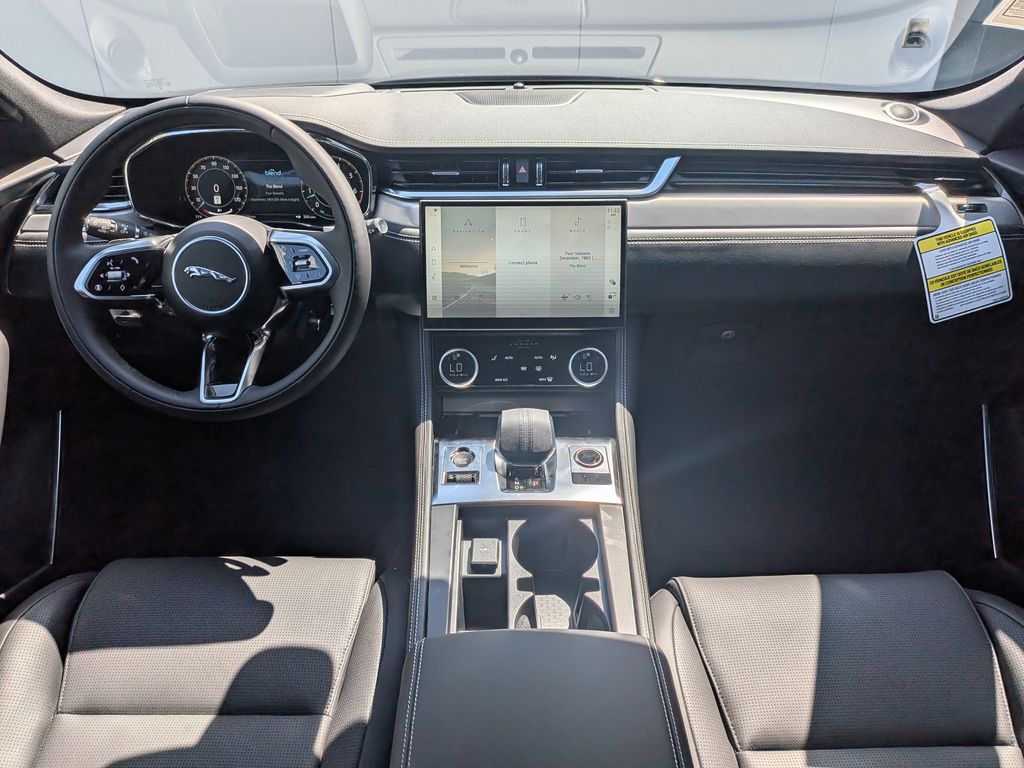 2026 Jaguar F-Pace R-Dynamic S - Photo 15