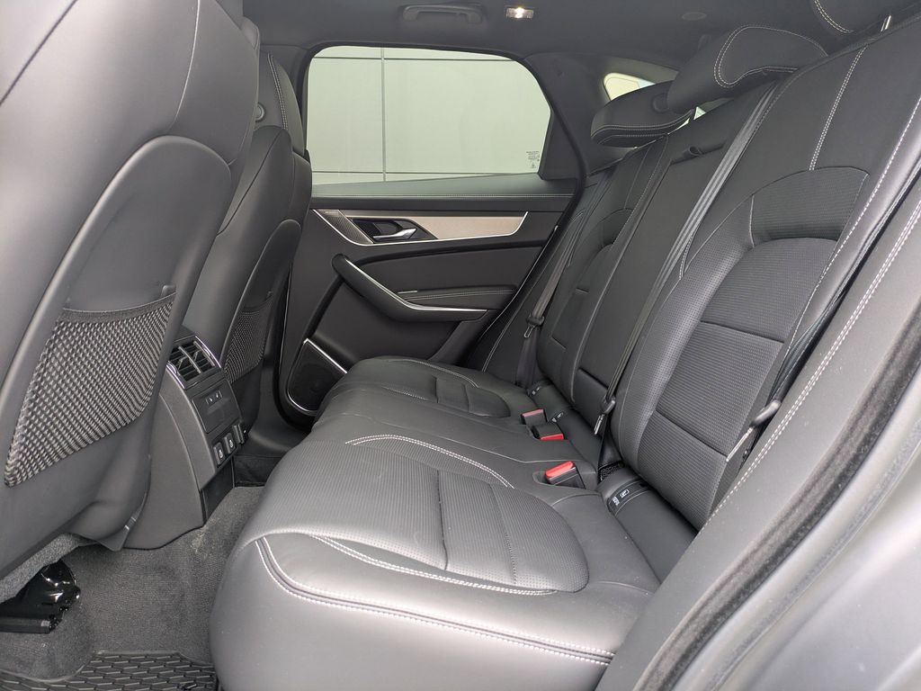 2026 Jaguar F-Pace R-Dynamic S - Photo 14