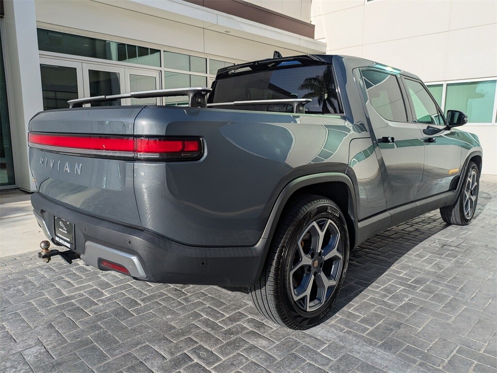 2022 Rivian R1T Adventure photo 2