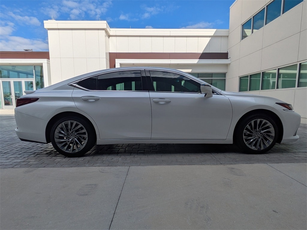 Used 2024 Lexus ES 350 Ultra Luxury Sedan