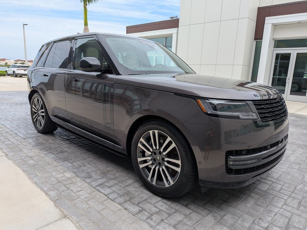 Certified 2025 Land Rover Range Rover P530 SE SUV