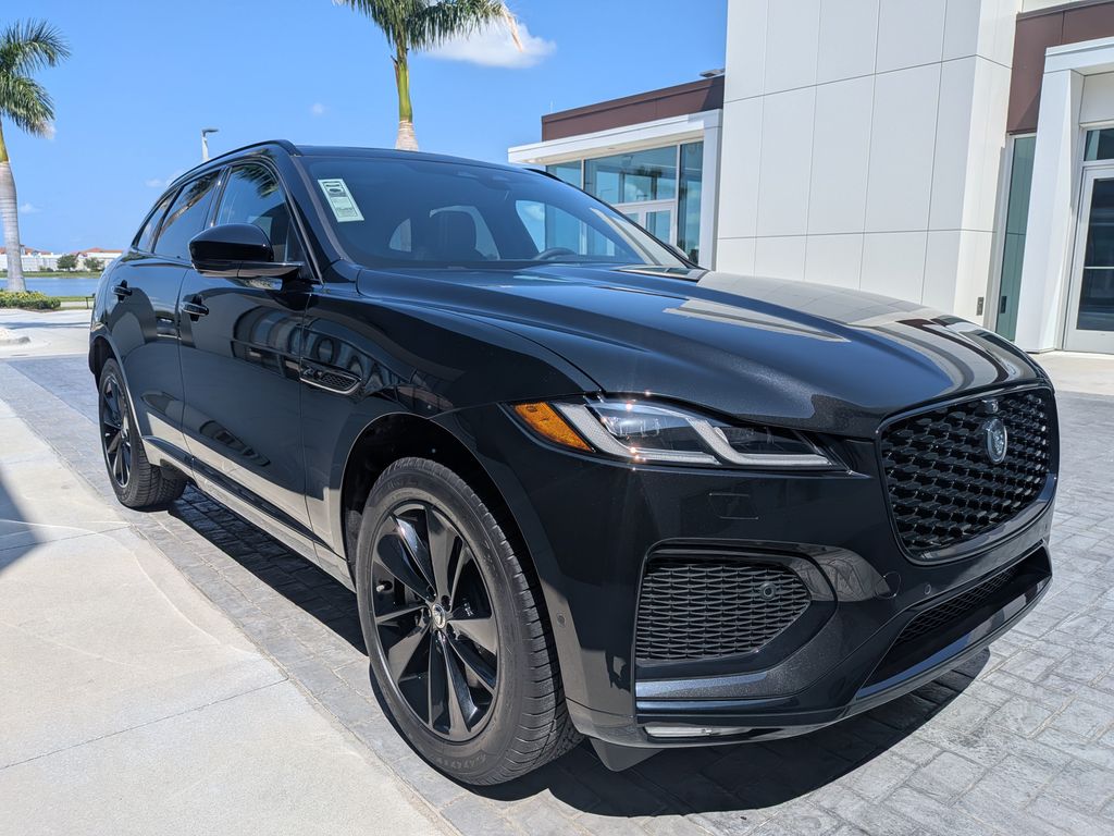 2026 Jaguar F-Pace R-Dynamic S - Photo 7