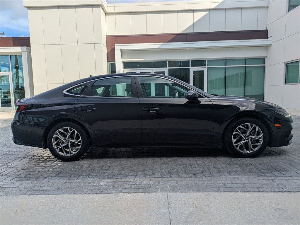 2021 Hyundai Sonata SEL photo 3