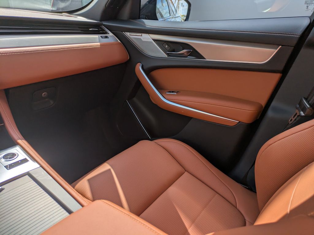 2026 Jaguar F-Pace R-Dynamic S - Photo 19