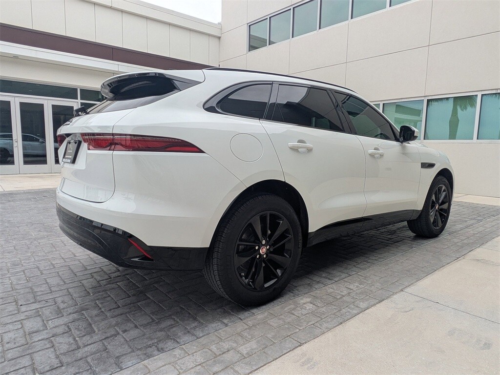 2022 Jaguar F-PACE P250 S photo 2
