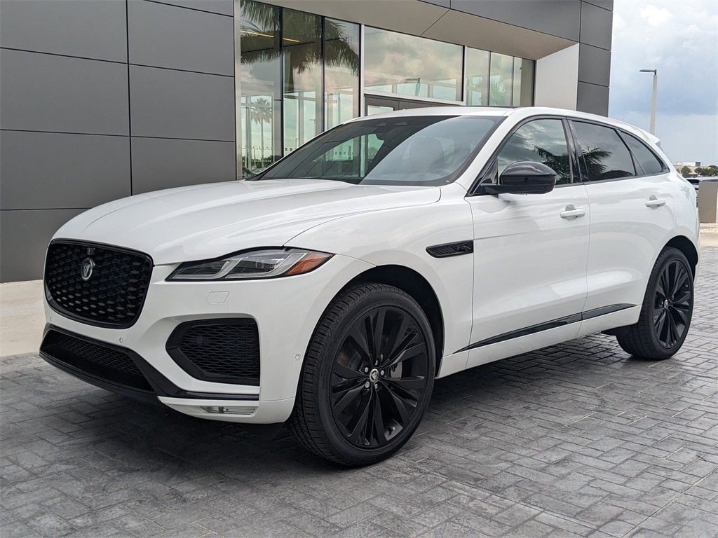 2026 Jaguar F-Pace R-Dynamic S's photo
