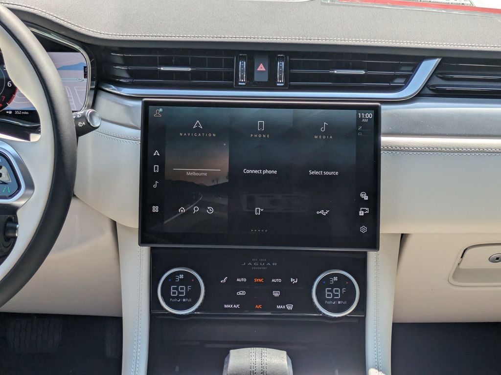 2026 Jaguar F-Pace R-Dynamic S - Photo 18
