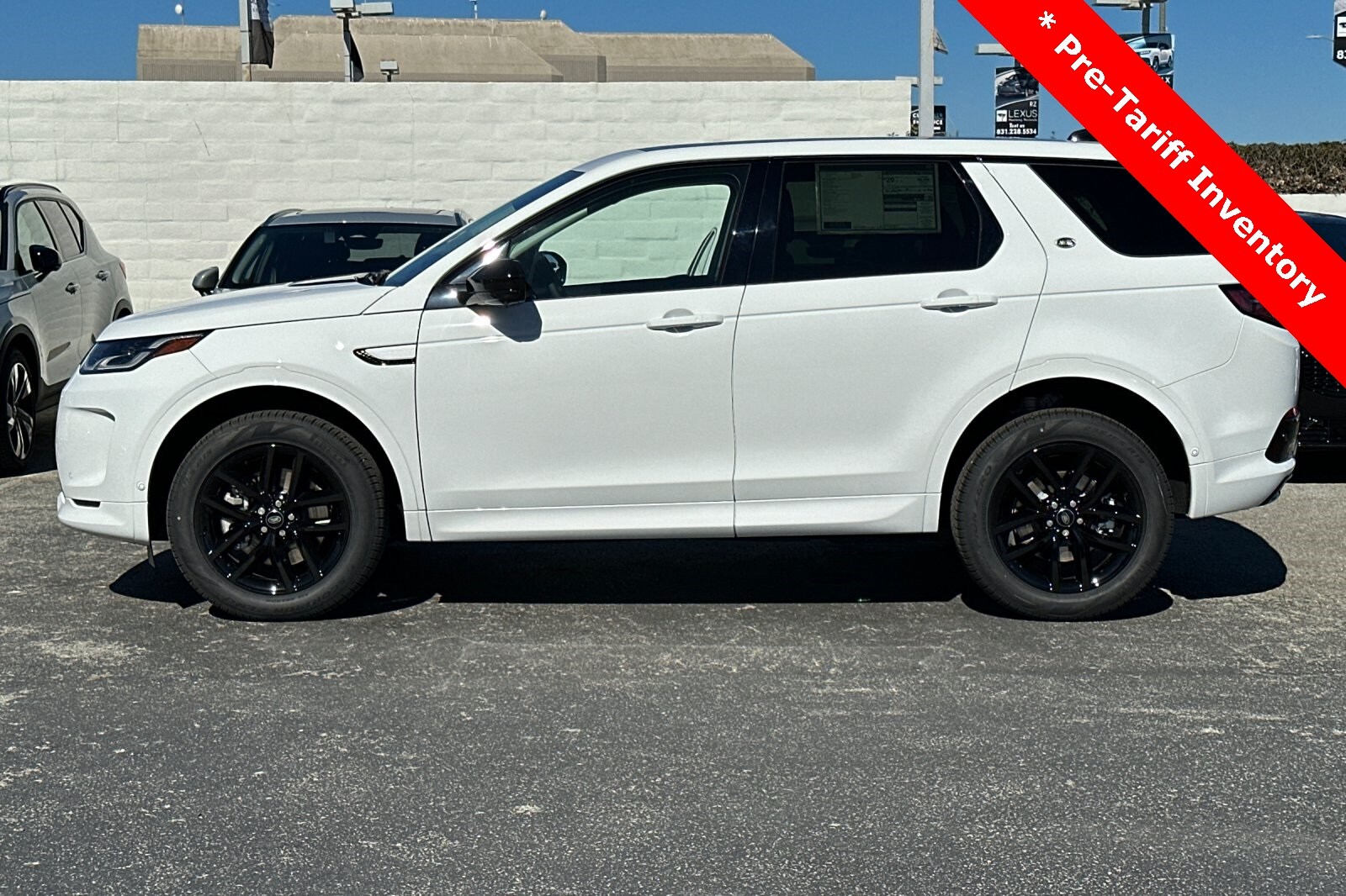 2024 Land Rover Discovery Sport S photo 2