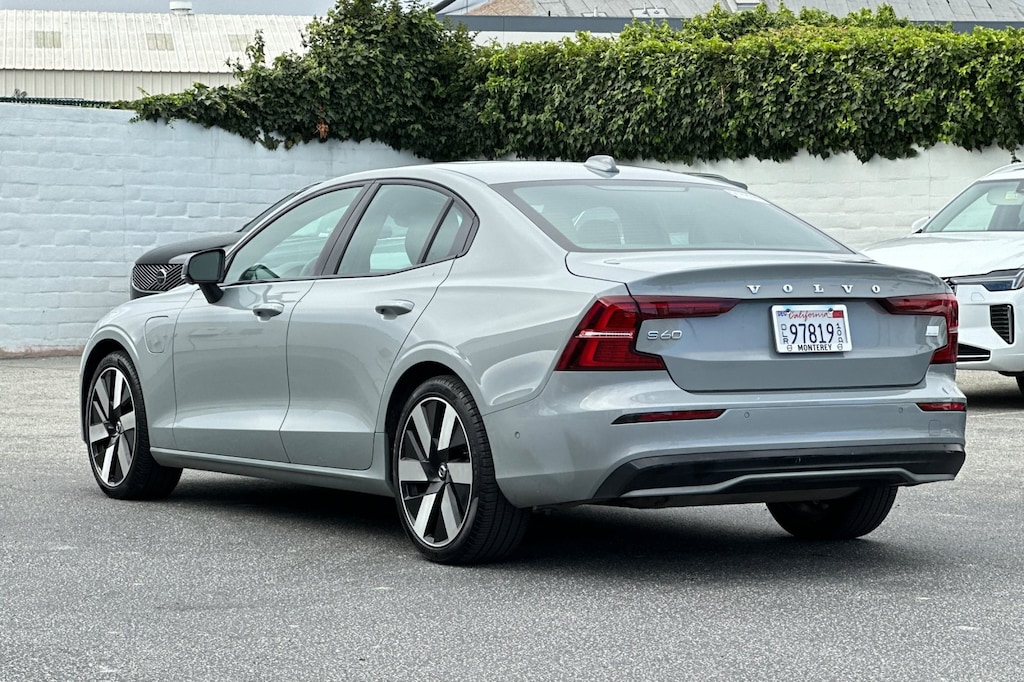 Used 2024 Volvo S60 Recharge Plug-In Hybrid Ultimate Sedan