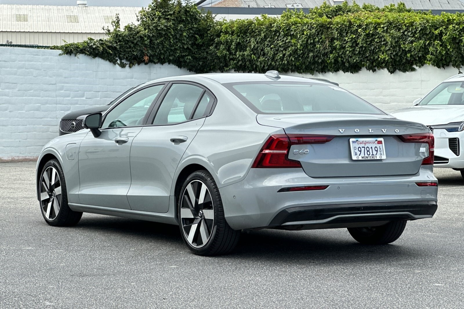 2024 Volvo S60 Recharge Ultimate photo 2