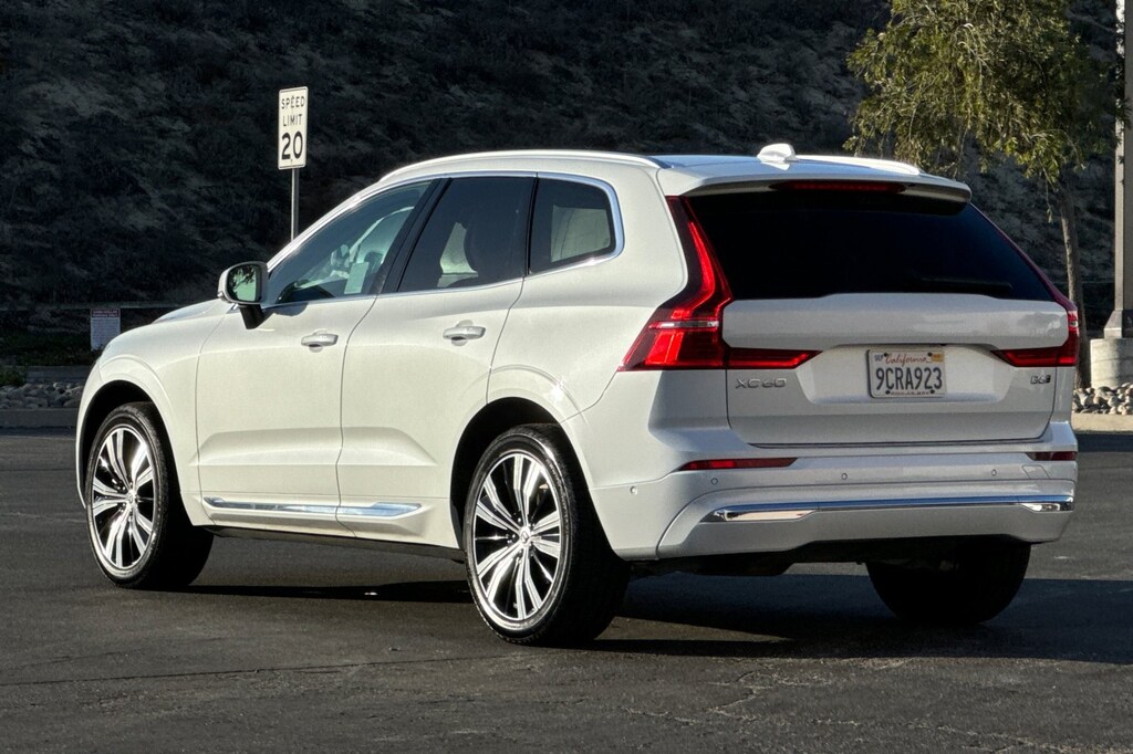 Used 2022 Volvo XC60 B6 Inscription SUV