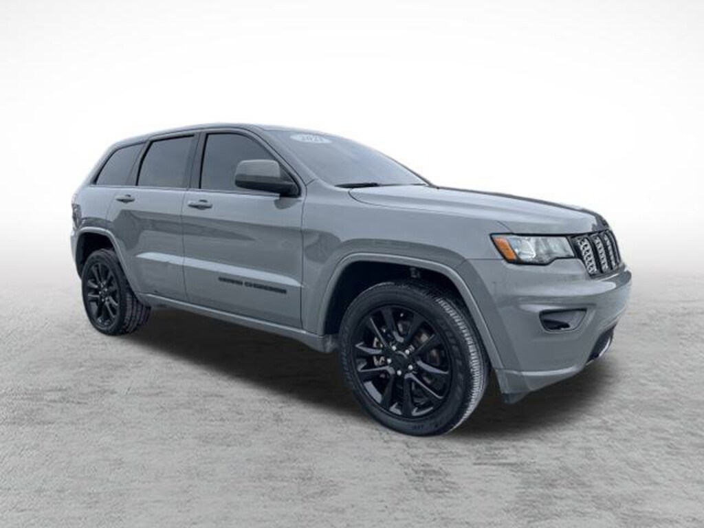 Used 2021 Jeep Grand Cherokee Laredo SUV