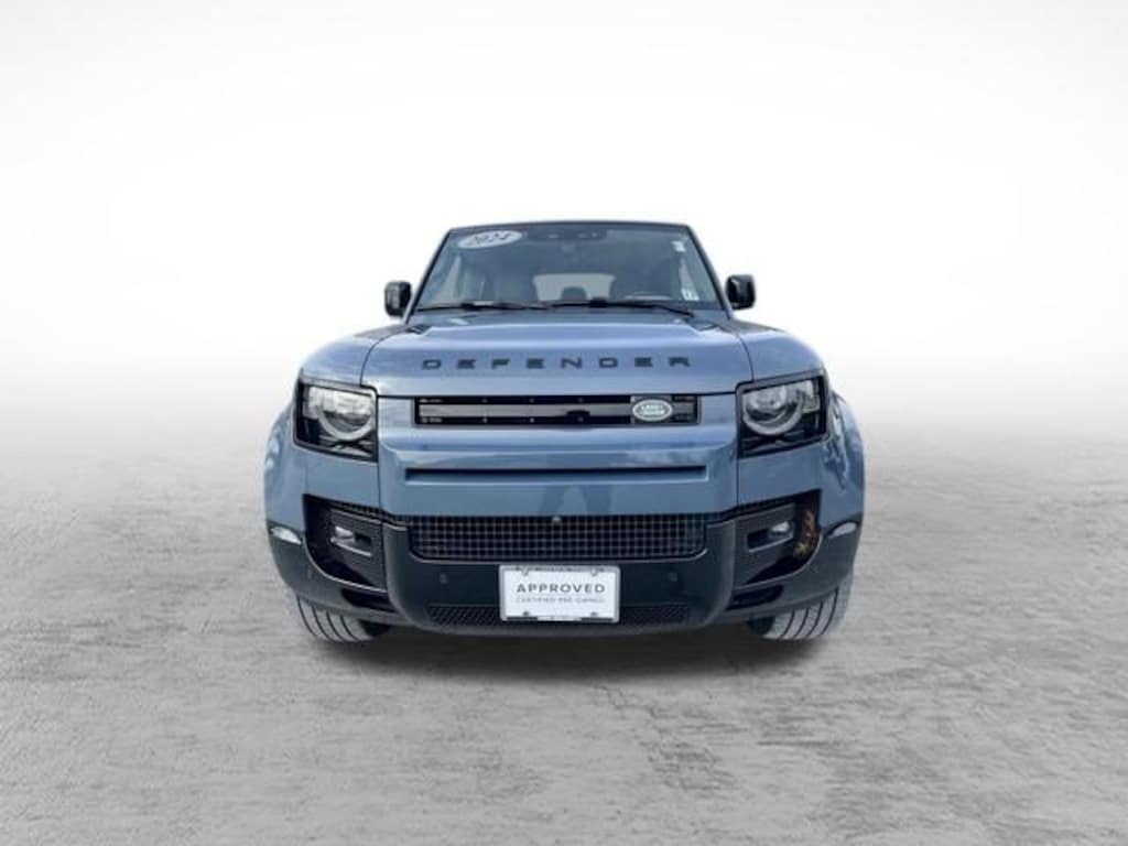 Used 2024 Land Rover Defender 110 X-Dynamic SE SUV