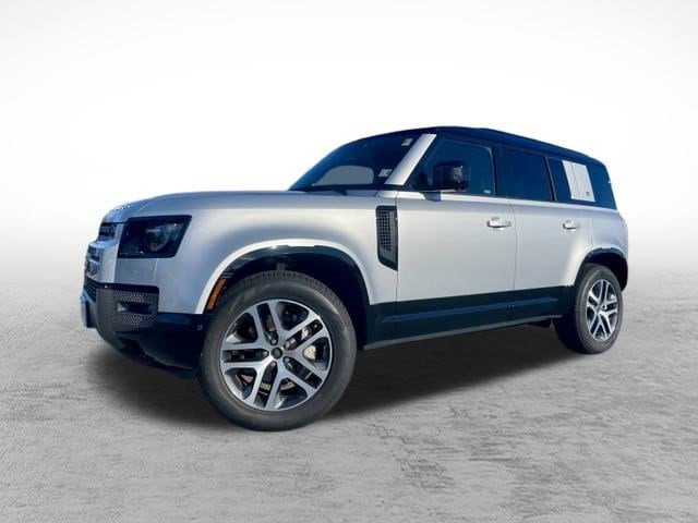 2024 Land Rover Defender X-Dynamic SE's photo