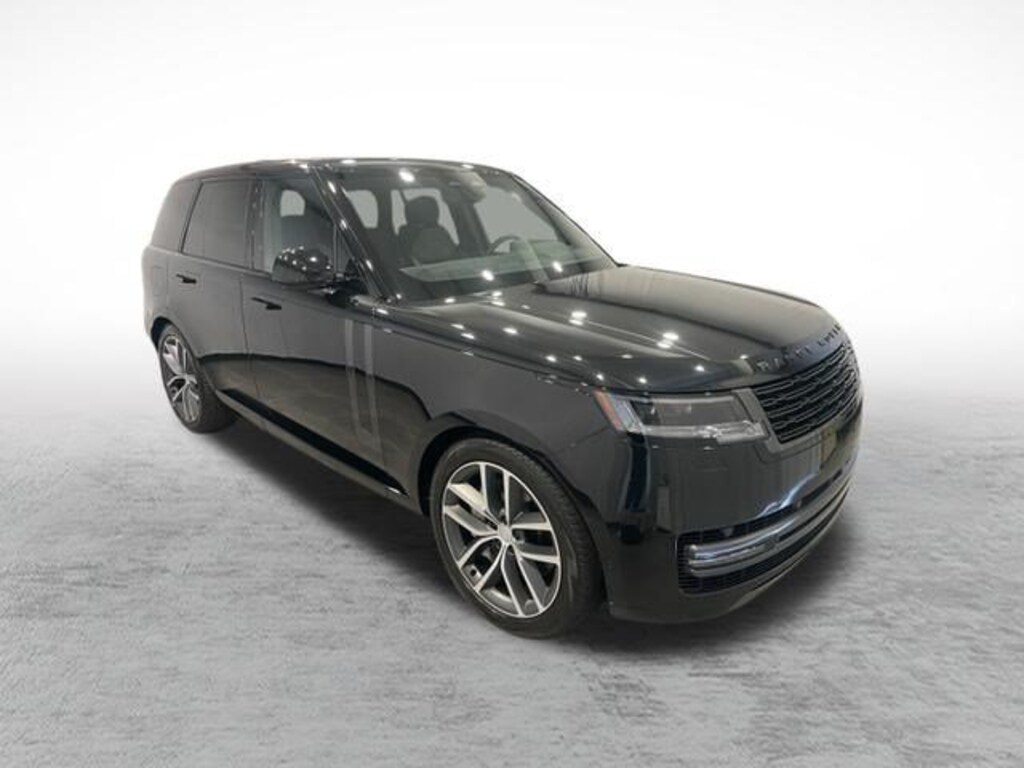 Used 2025 Land Rover Range Rover P530 SE SUV