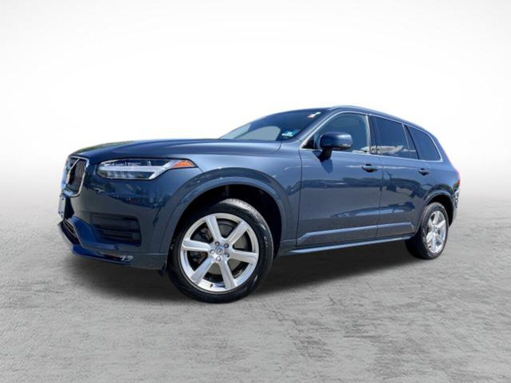 Used 2020 Volvo XC90 T6 Momentum 6 Passenger SUV