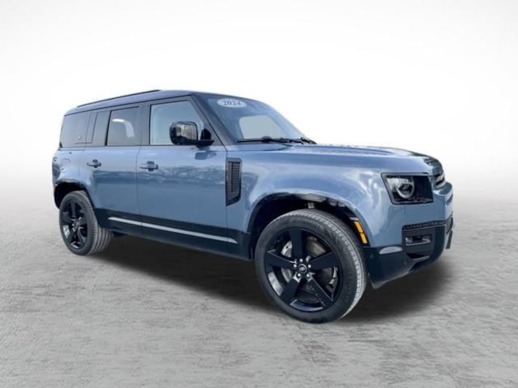 Used 2024 Land Rover Defender 110 X-Dynamic SE SUV