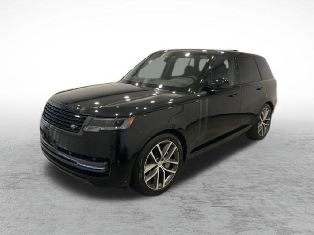 Used 2025 Land Rover Range Rover P530 SE SUV