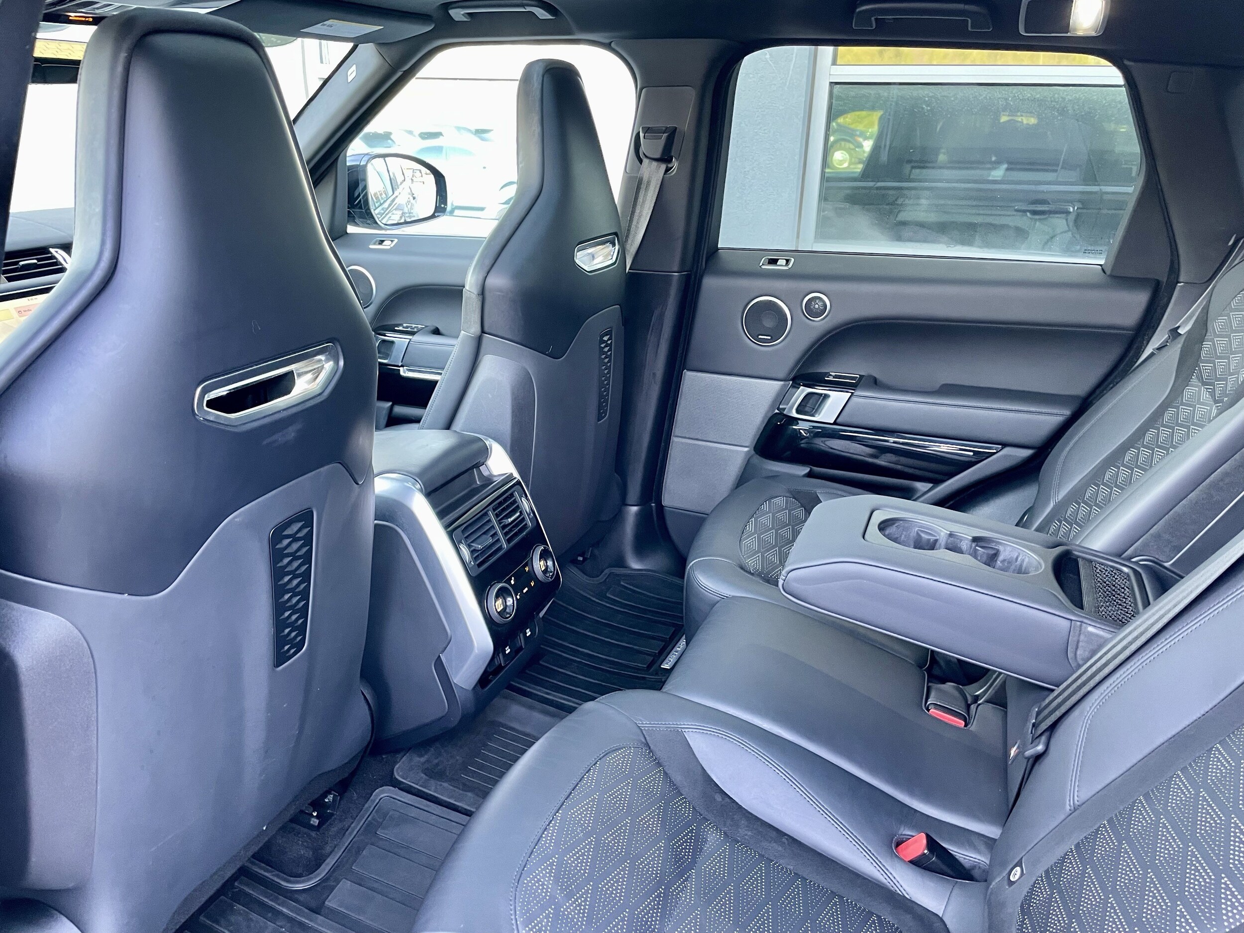 2021 Land Rover Range Rover Sport SVR - Photo 30