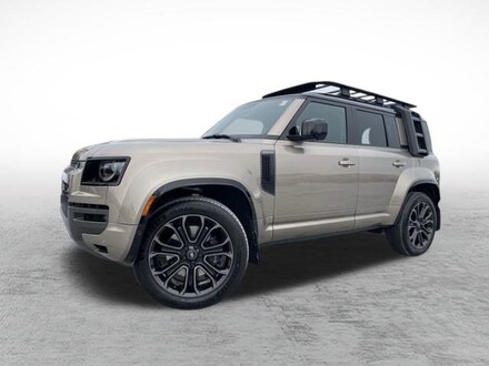 2025 Land Rover Defender 110 OCTA SUV